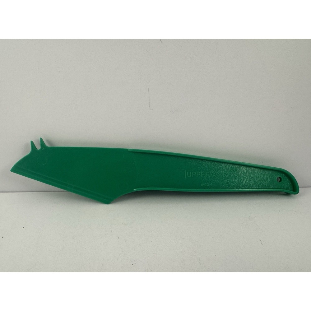 TUPPERWARE Vintage Green‎ CHEESE SLICER KNIFE #1223-1